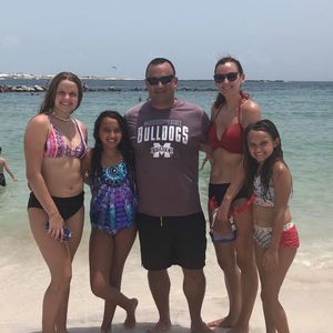 Meet your Posher, Perry